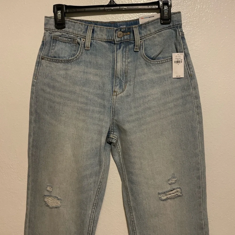 NWT Old Navy High Rise Slouchy Straight Distressed Jeans Size 14